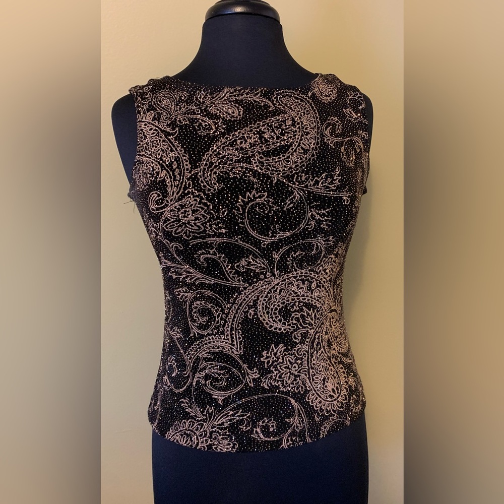 Beautiful form fitting (but stretchy) holiday camisole